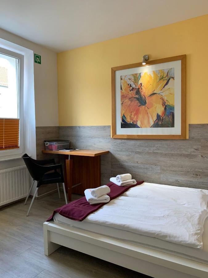 City Hotel-Pension Brandenburg Brandenburg  Buitenkant foto